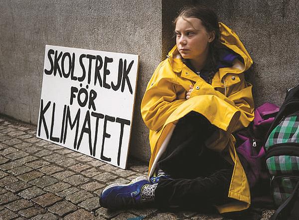 Greta Thunberg và Định Mệnh Chống Biến Đổi Khí Hậu