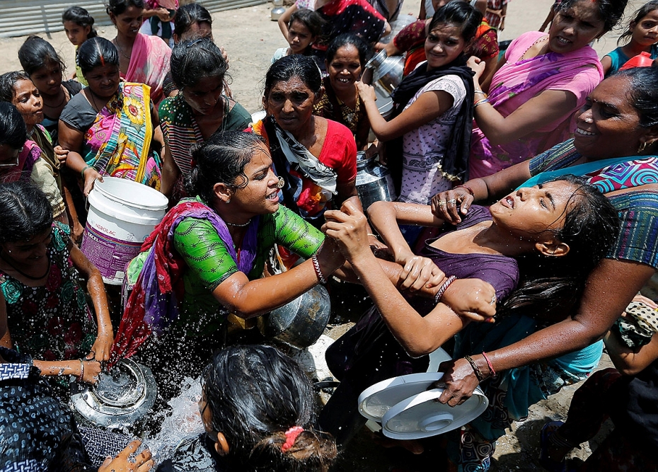 Những bức hình ám ảnh về tình trạng thiếu nước sạch trên thế giới