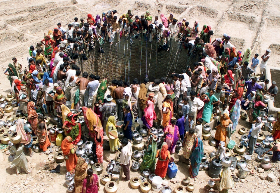 Những bức hình ám ảnh về tình trạng thiếu nước sạch trên thế giới