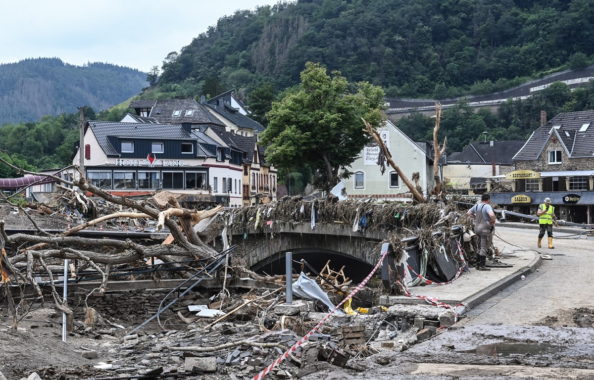 Cảnh tan hoang sau mưa lũ tại Rhineland-Palatinate, Đức ngày 19/7/2021. (Ảnh: AFP/TTXVN)

